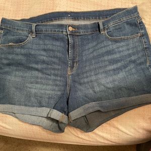 Woman’s old navy denim shorts